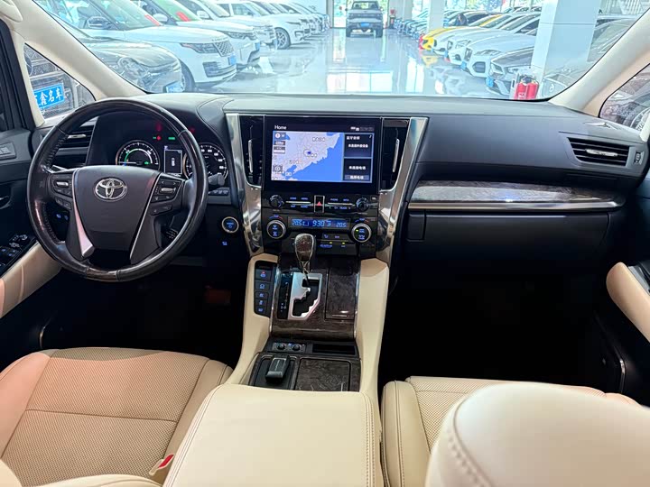 Фото 13 - Toyota Alphard