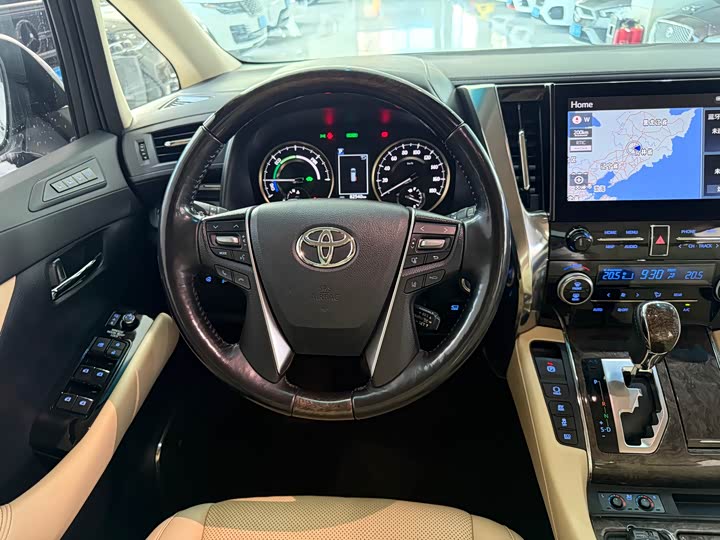 Фото 14 - Toyota Alphard