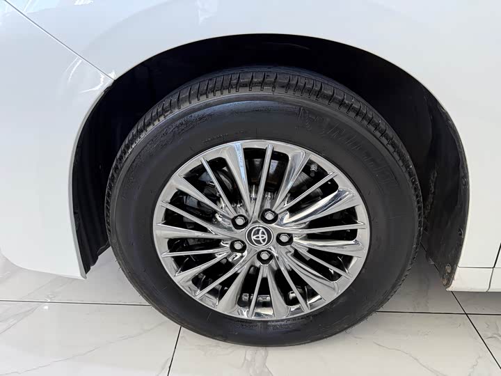 Фото 22 - Toyota Alphard