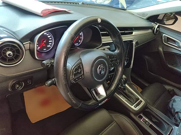 Фото 11 - MG Motor 6