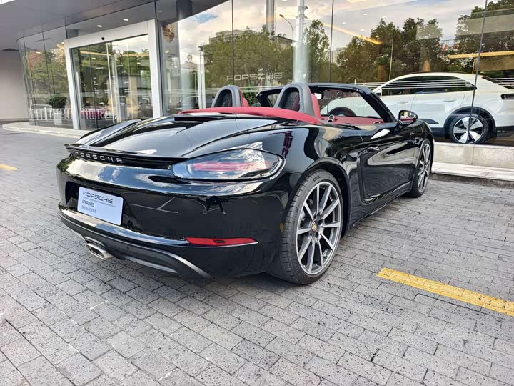 Фото 7 - Porsche 718