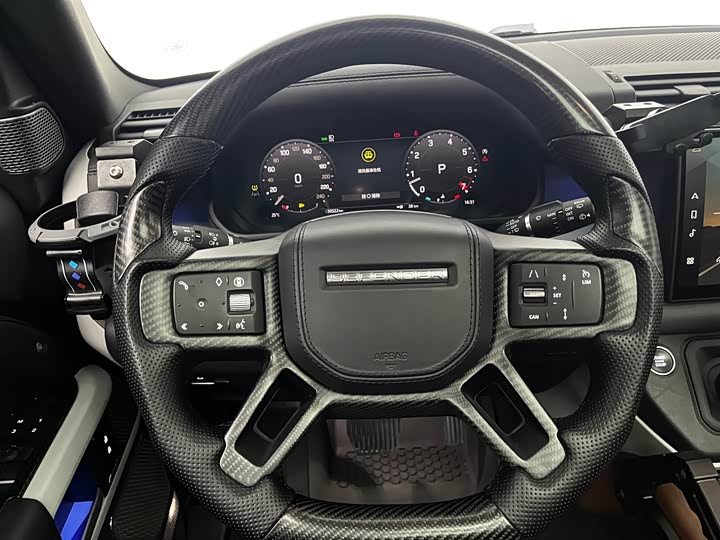 Фото 10 - Land Rover Defender