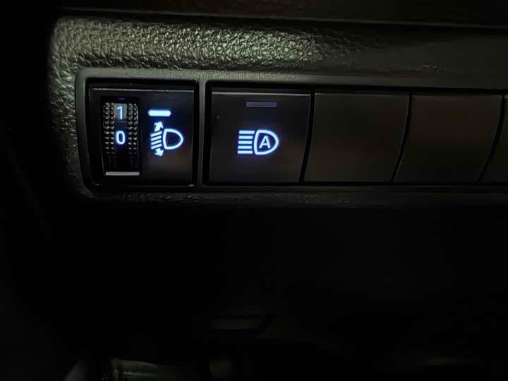 Фото 11 - Toyota Levin