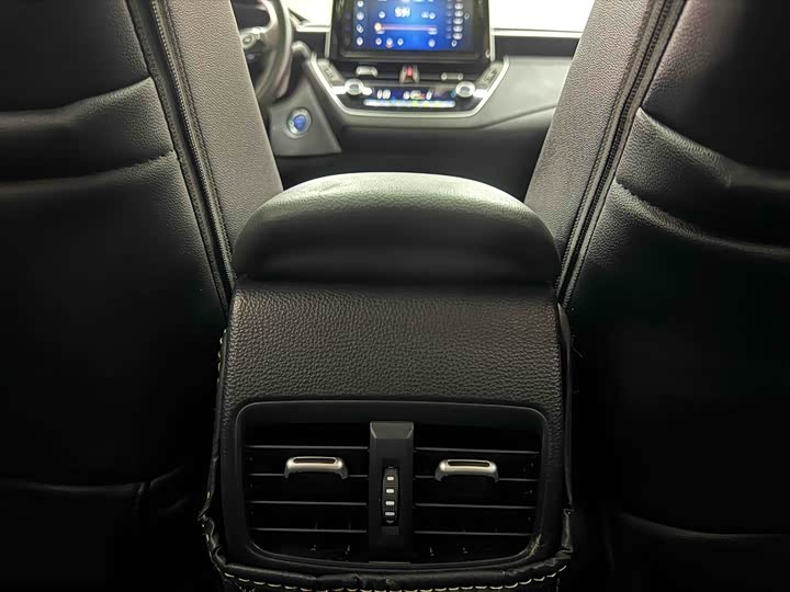 Фото 18 - Toyota Levin