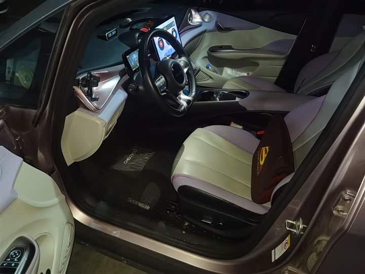 Фото 8 - BYD Dolphin