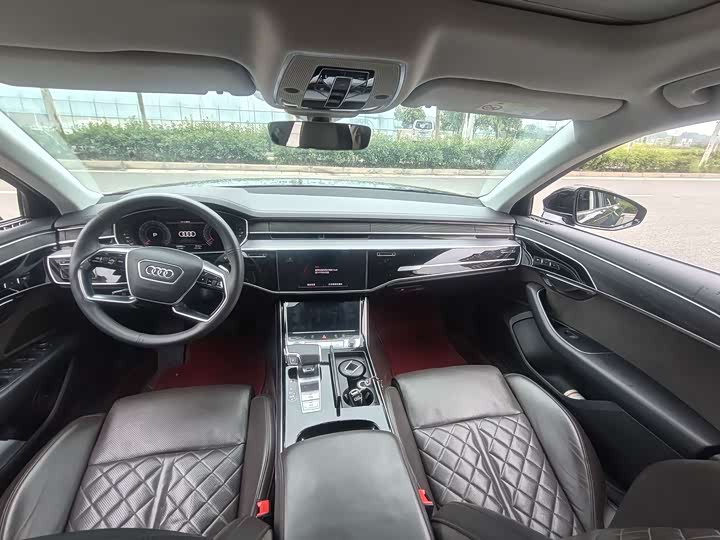 Фото 6 - Audi A8