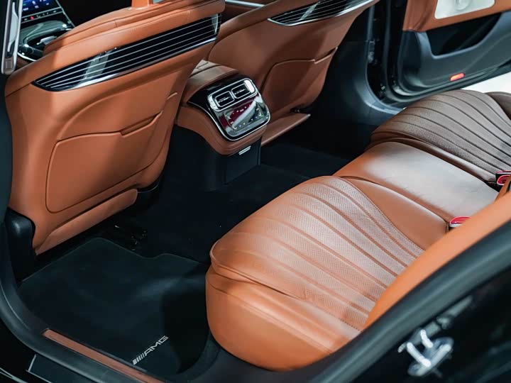 Фото 20 - Mercedes-Benz S-Class