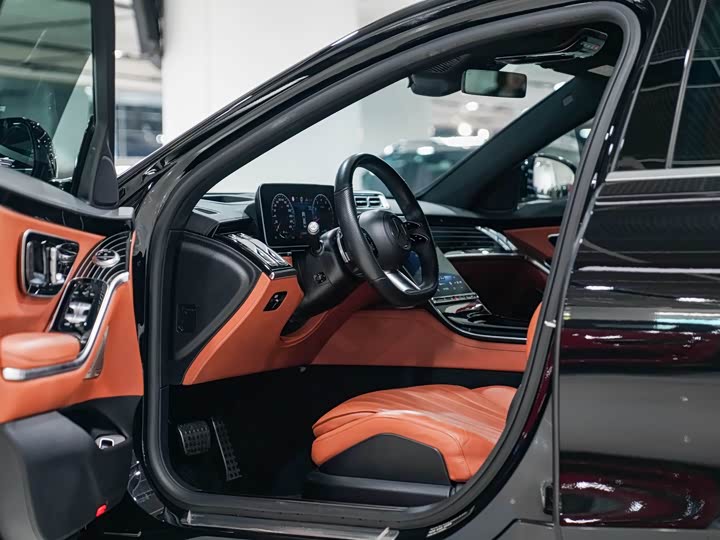 Фото 9 - Mercedes-Benz S-Class