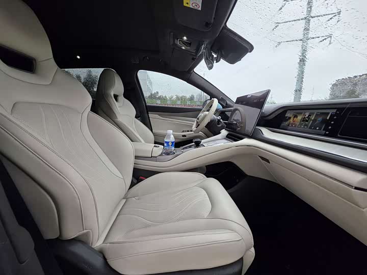 Фото 7 - Denza N7