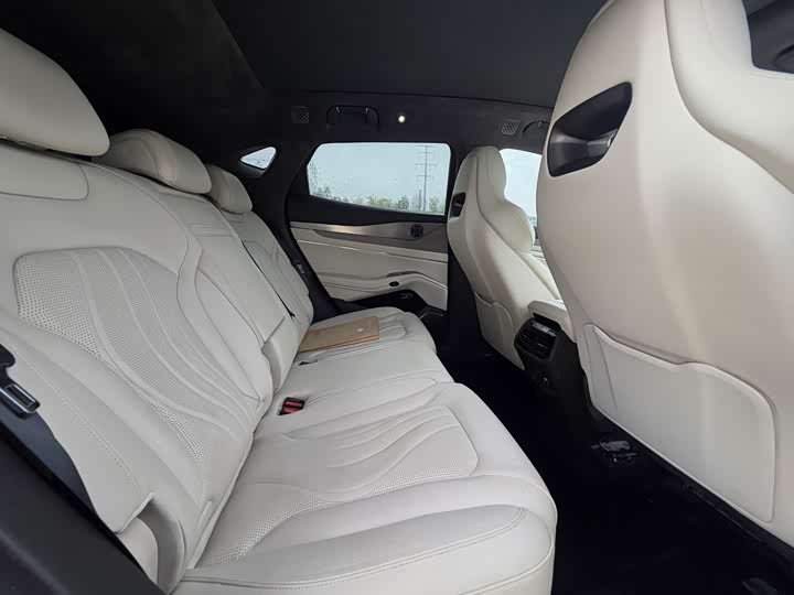 Фото 8 - Denza N7