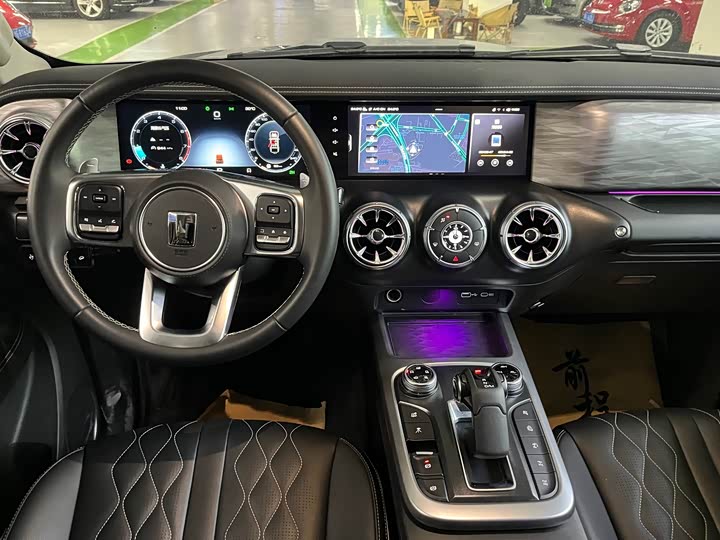 Фото 5 - Tank 300