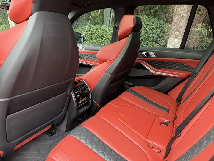 Фото 12 - BMW X5 M