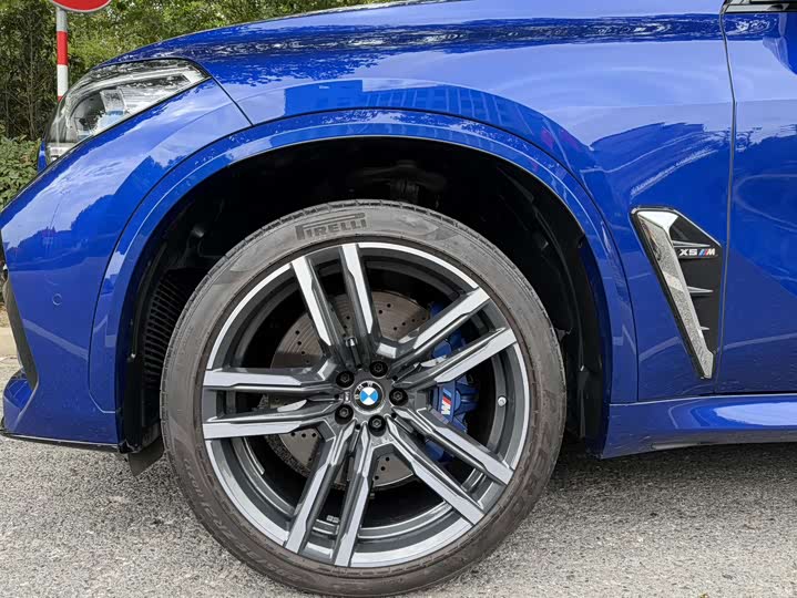 Фото 4 - BMW X5 M