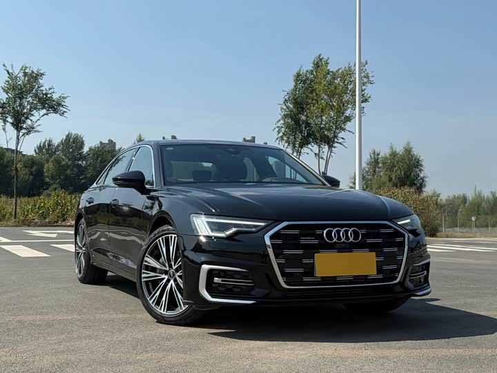 Фото 3 - Audi A6L