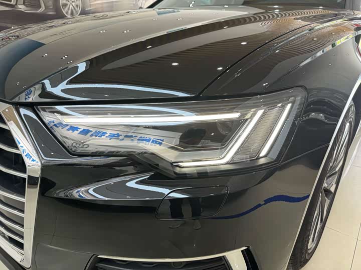 Фото 21 - Audi A6L