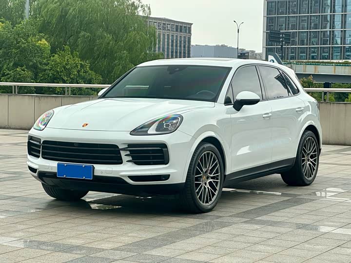 Фото 2 - Porsche Cayenne
