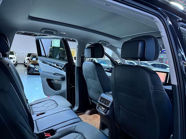 Фото 16 - Volkswagen Teramont Pro