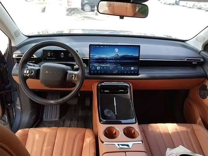 Фото 10 - GAC Aion V