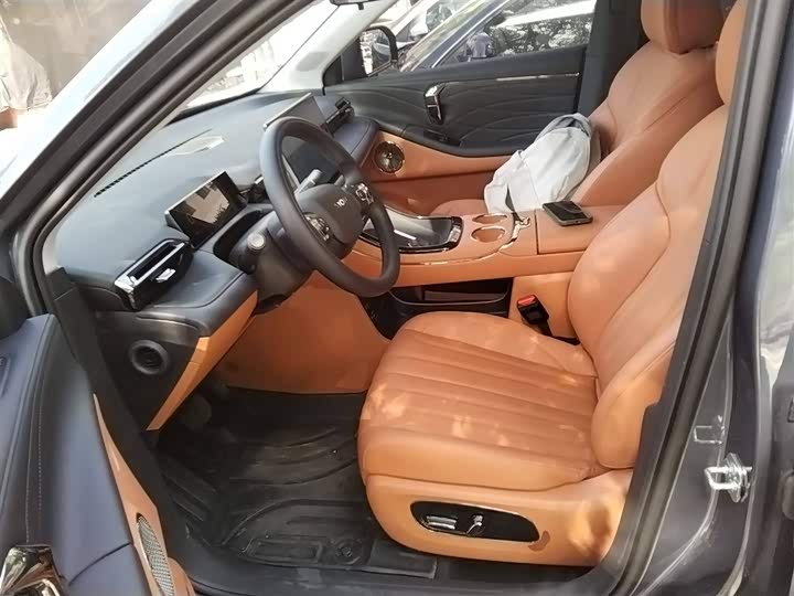 Фото 15 - GAC Aion V