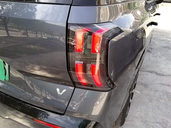 Фото 8 - GAC Aion V