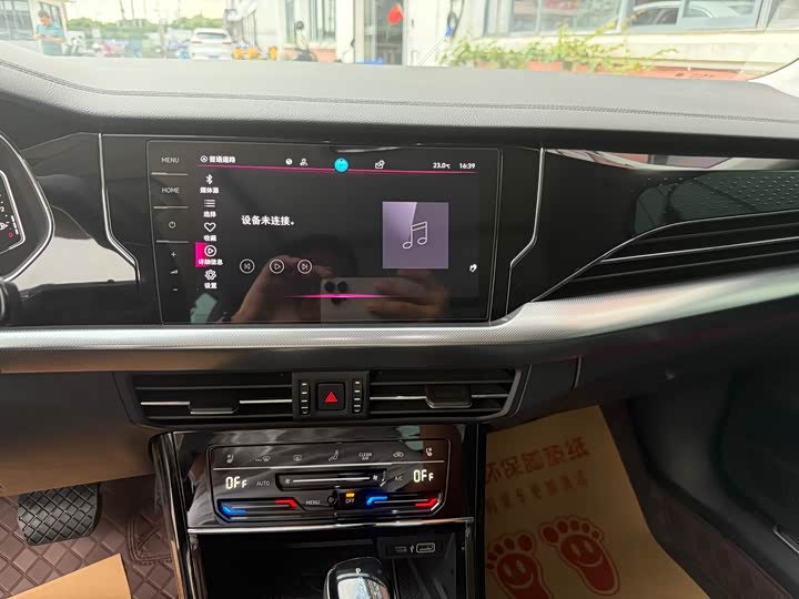 Фото 9 - Volkswagen Passat