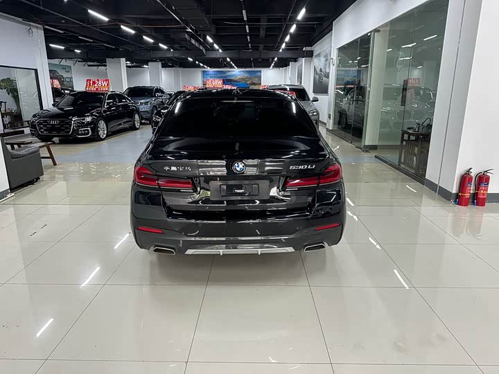 Фото 9 - BMW 5 Series