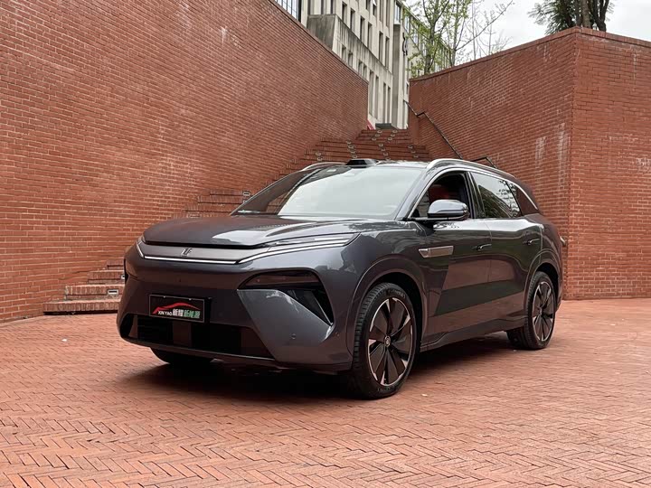 Фото 1 - BYD Tang L