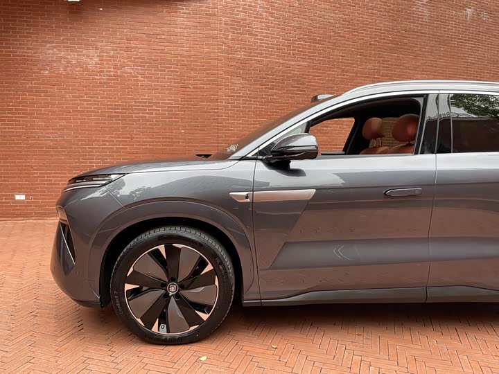 Фото 10 - BYD Tang L