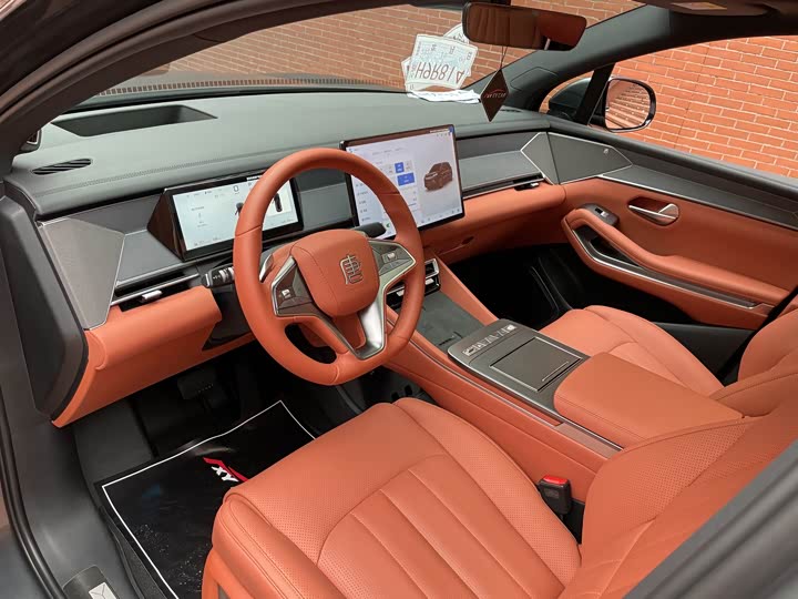 Фото 16 - BYD Tang L