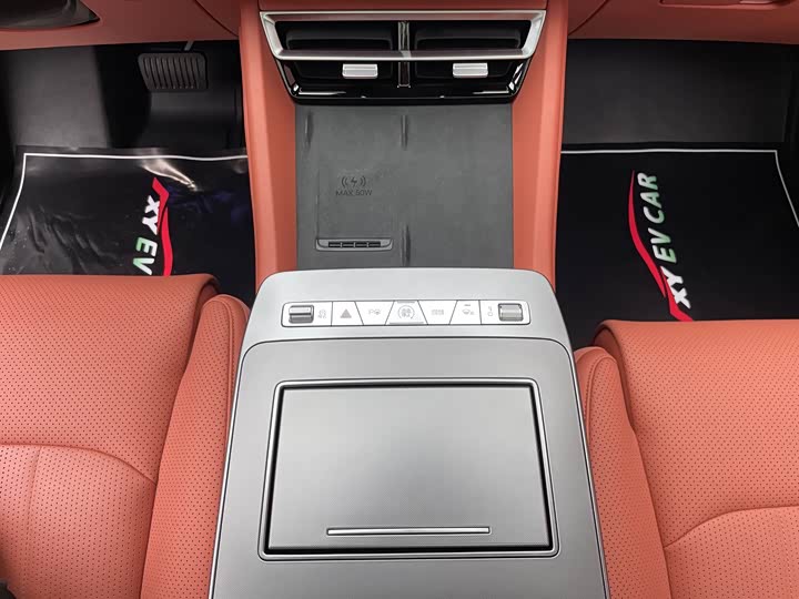 Фото 22 - BYD Tang L