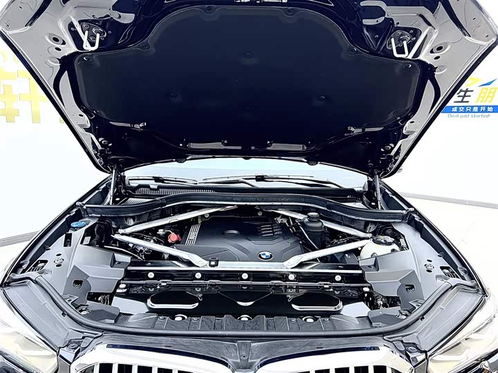 Фото 12 - BMW X5