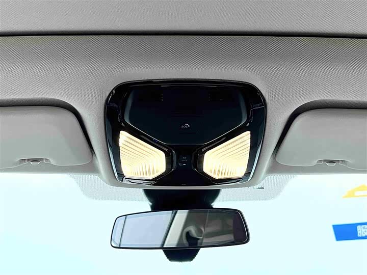 Фото 18 - BMW X5