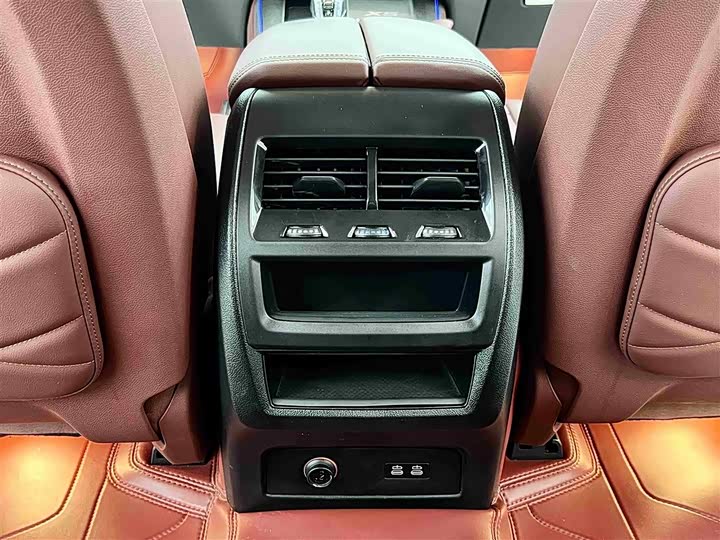 Фото 19 - BMW X5