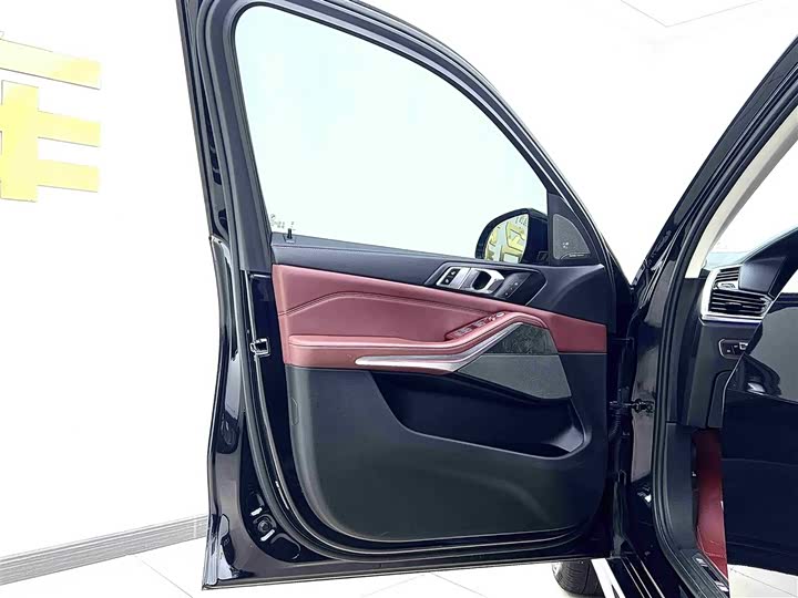 Фото 22 - BMW X5