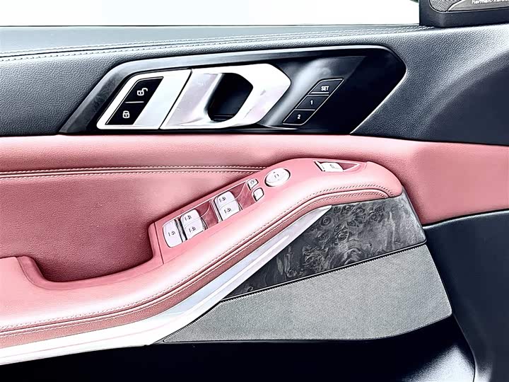 Фото 23 - BMW X5