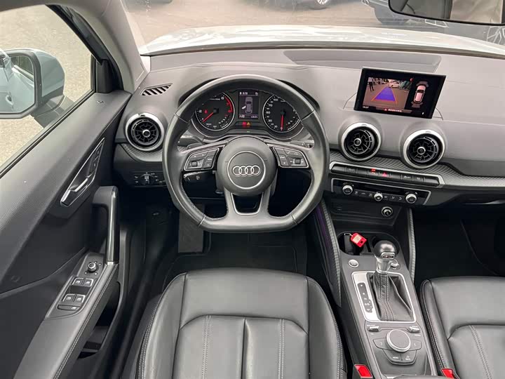 Фото 7 - Audi Q2L