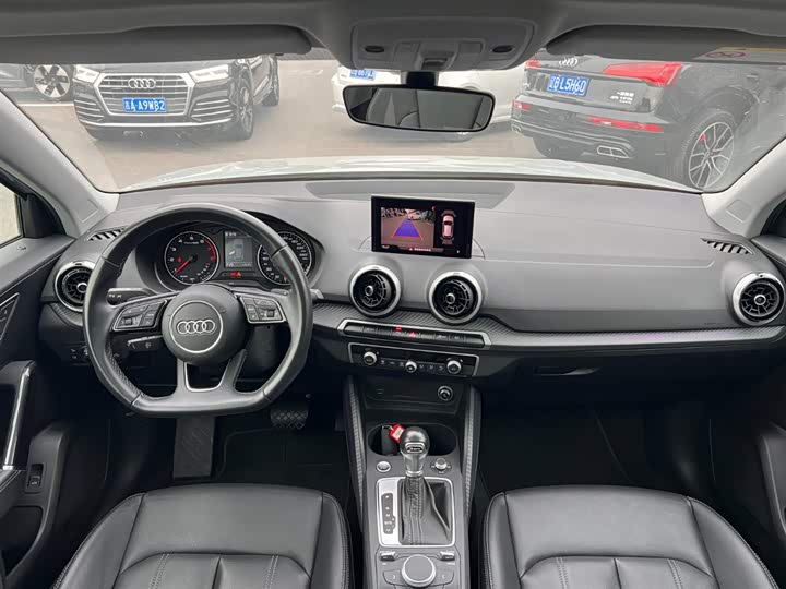 Фото 8 - Audi Q2L