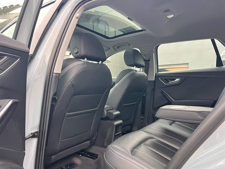 Фото 9 - Audi Q2L