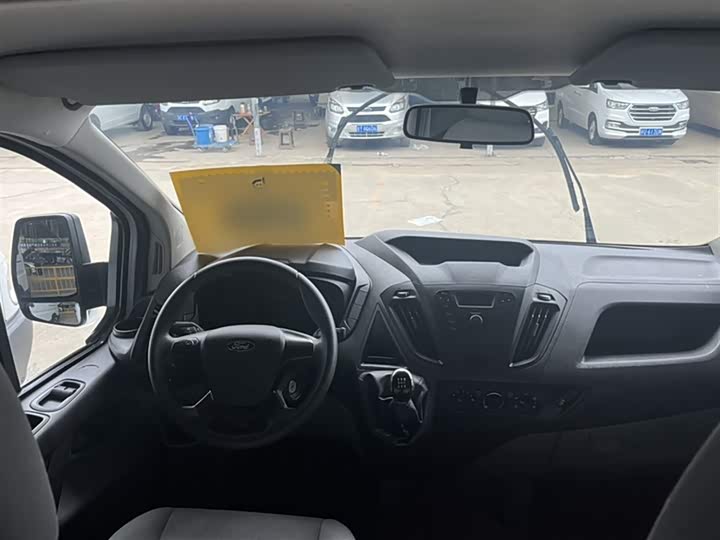 Фото 10 - Ford Transit