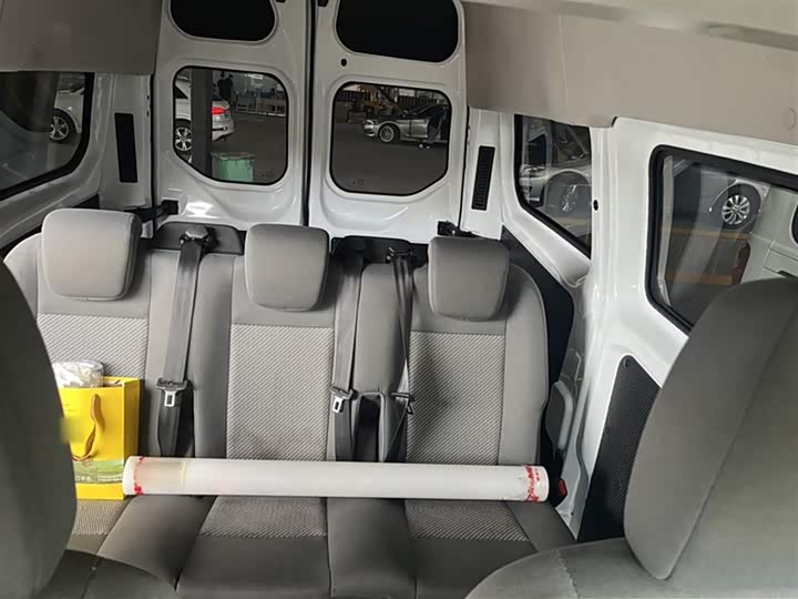 Фото 7 - Ford Transit