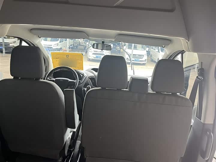 Фото 8 - Ford Transit