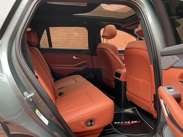 Фото 24 - BYD Tang L