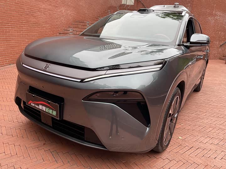 Фото 9 - BYD Tang L