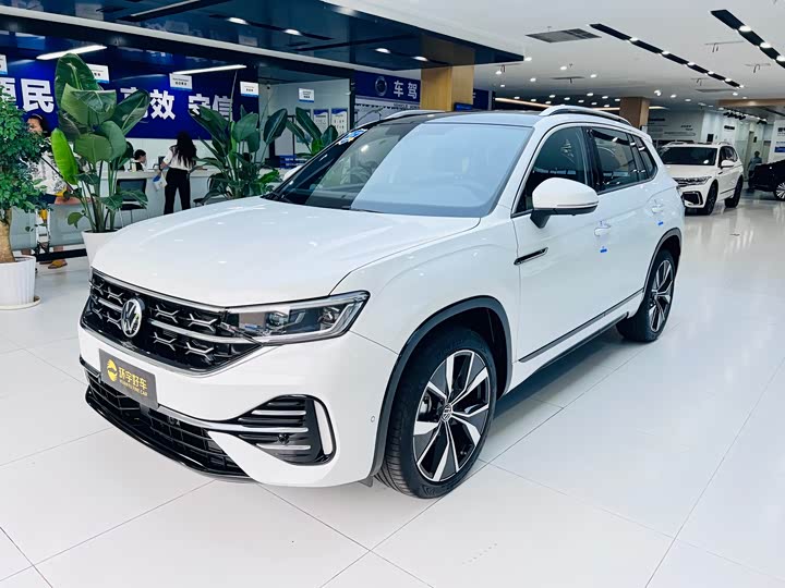 Фото 1 - Volkswagen Tayron