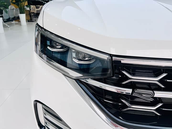 Фото 10 - Volkswagen Tayron