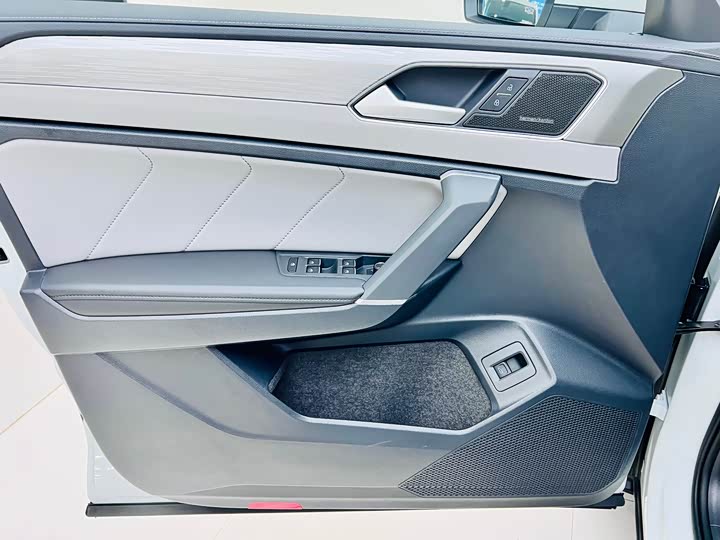 Фото 12 - Volkswagen Tayron