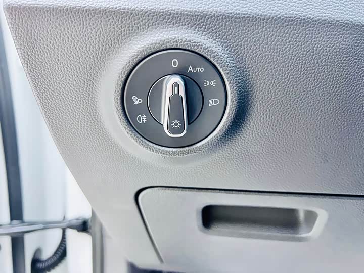 Фото 13 - Volkswagen Tayron