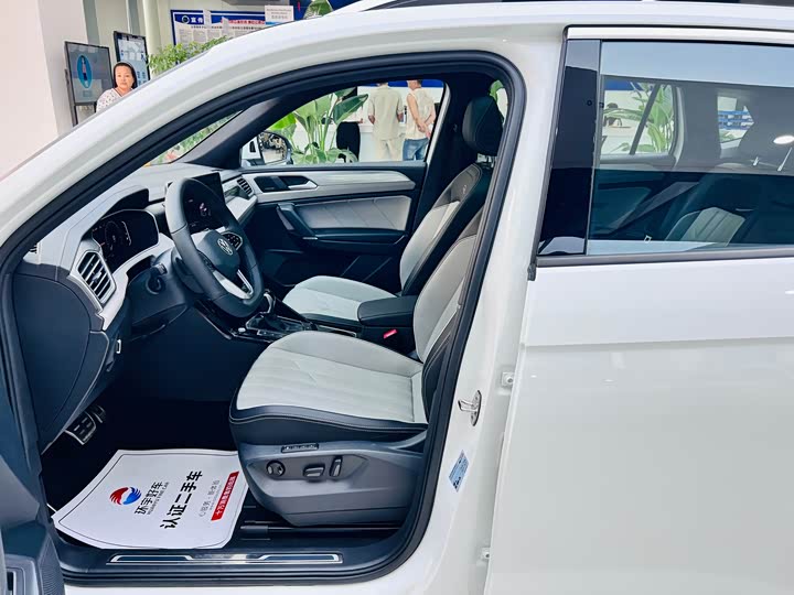 Фото 22 - Volkswagen Tayron