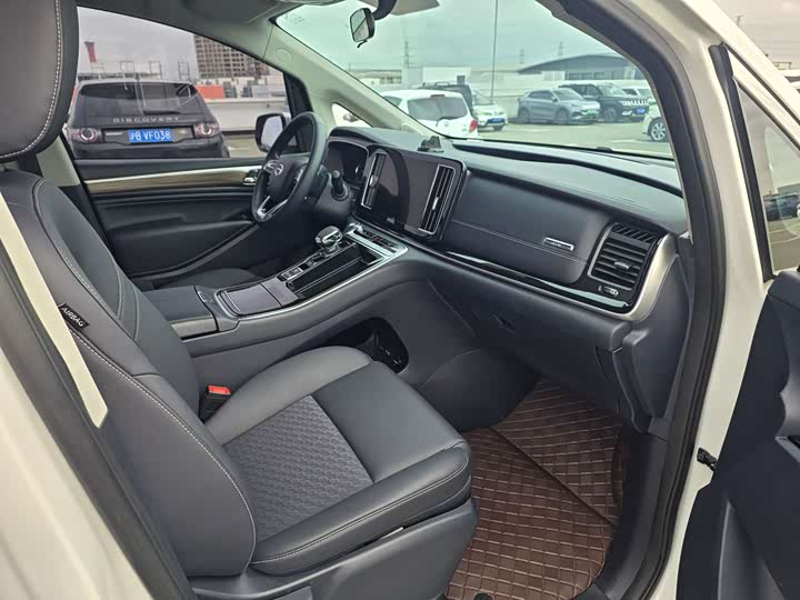 Фото 5 - GAC Trumpchi M8