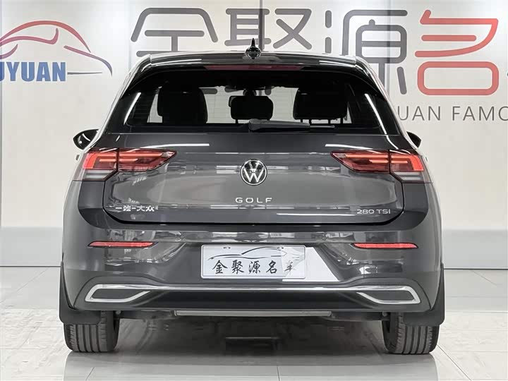 Фото 5 - Volkswagen Golf